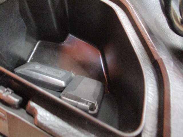 ここもまた大きい！！電子キー２本付属！！鍵が２本そろっているのは早々には入荷しませんよ！！